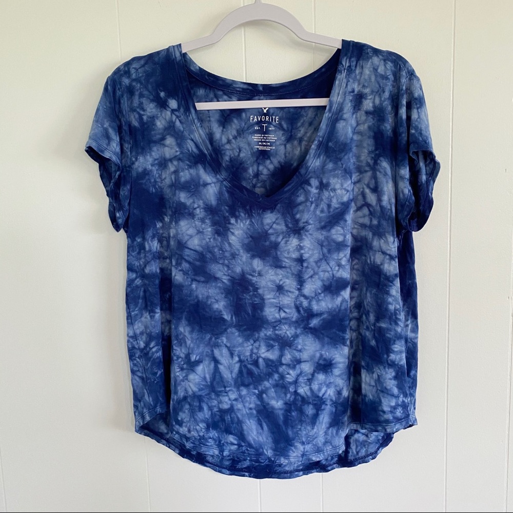 American Eagle Favorite Tee